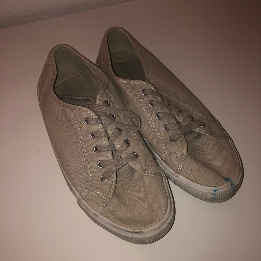 Tan casual sneakers